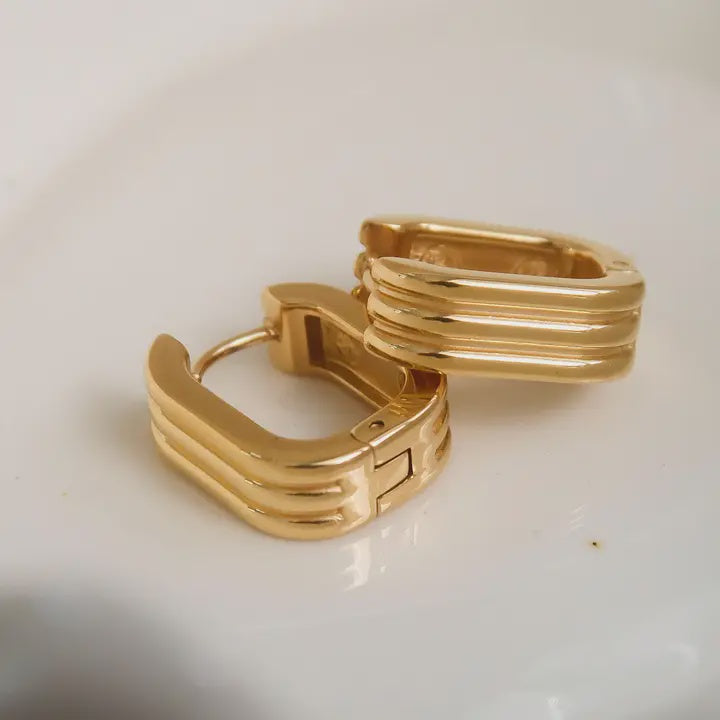 Noa Striped hoop earring