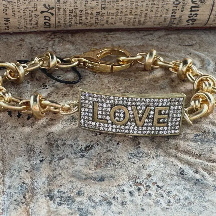 Love glow bracelet